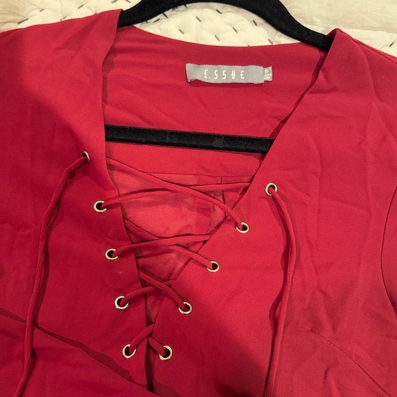 ESSUE Red Lace Up Blouse Sz S - Picture 2 of 2